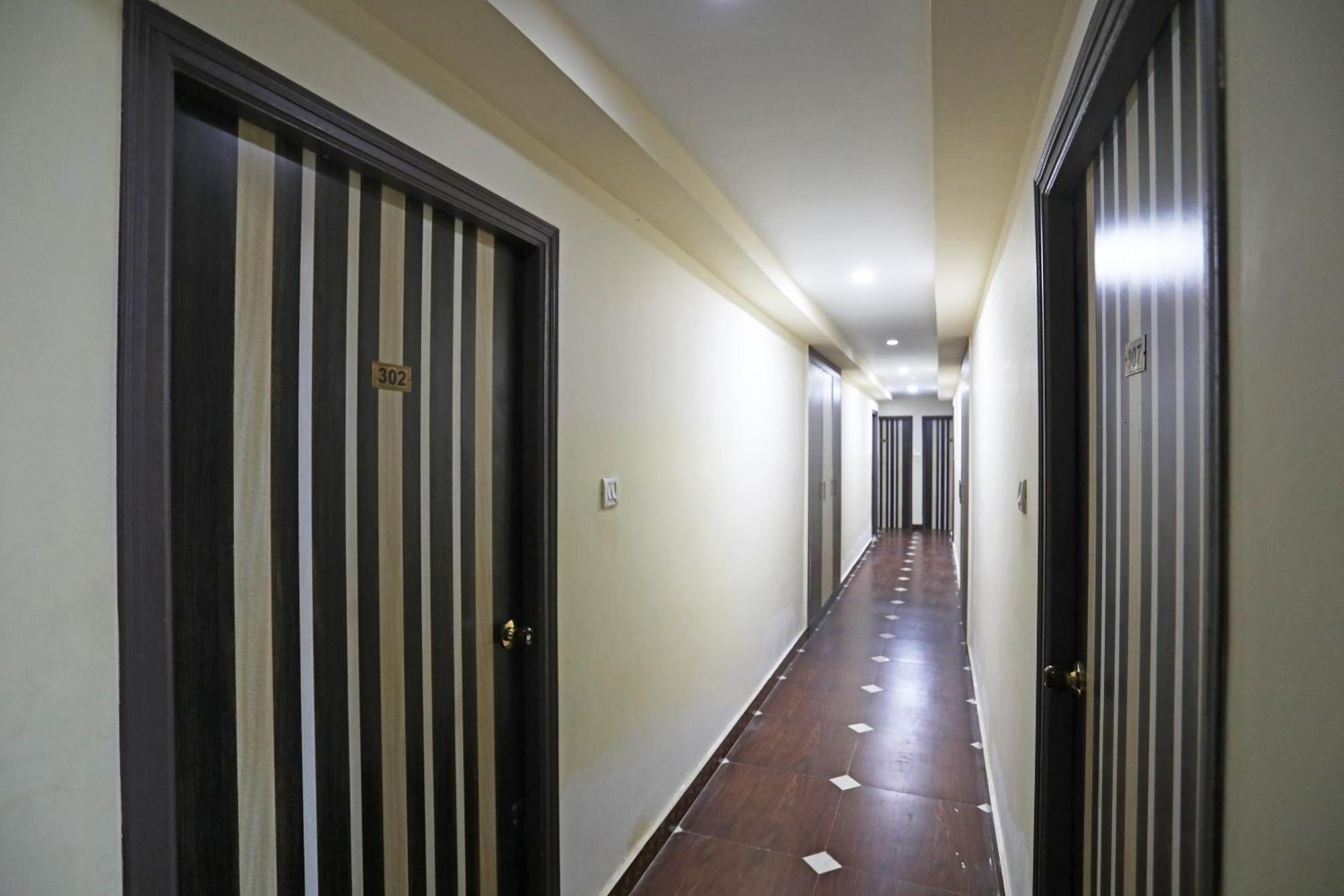 Oyo 26152 Hotel Aarush Дигха Экстерьер фото